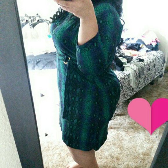 Liz Claiborne Dresses & Skirts - Snake print dress