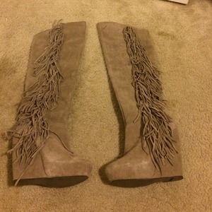 Steve Madden, Badgess size 8, taupe