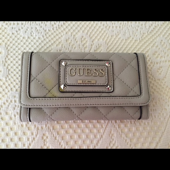 Guess wallet