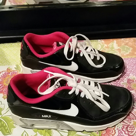 Sneakers - Picture 2 of 3