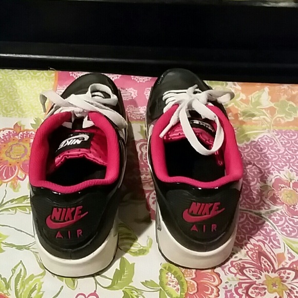 Sneakers - Picture 3 of 3