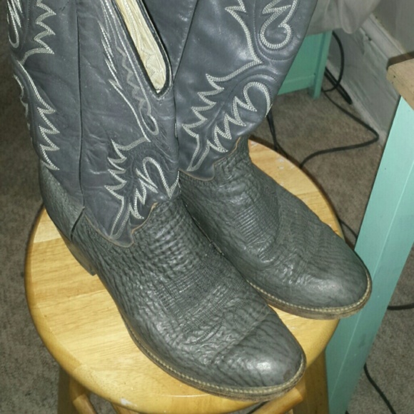Grey cowboy boots