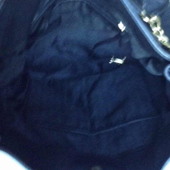 AUTHENTIC MICHAEL KORS PURSE - Picture 3 of 4