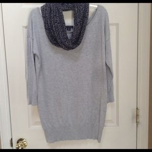 Long oversized gray sweater