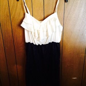 Dress,black,white,pencil dress,ruffle