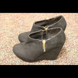 Black ankle wedge booties