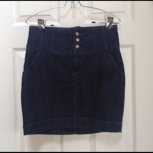 High waisted denim skirt