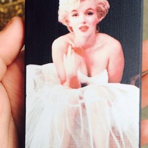 Marilyn Monroe phone case