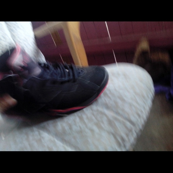 Jordan Raptor 7 - Picture 3 of 4