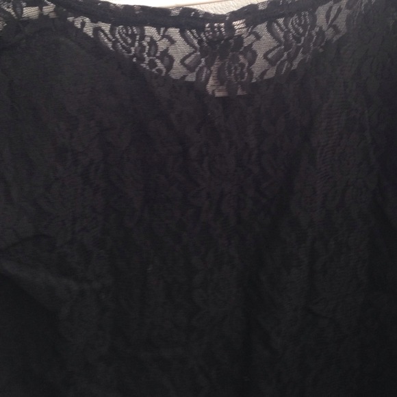 BLACK-LACE BACK TOP :) - Picture 3 of 3