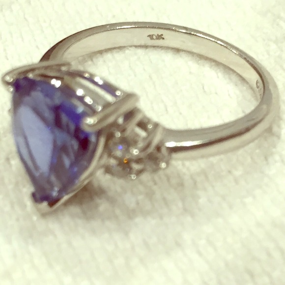Iolite and 10k White Gold Ring