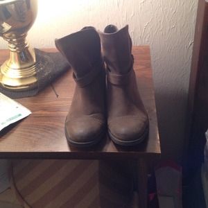 Brown ankle boots