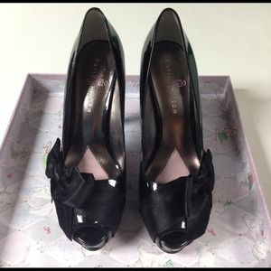 ‼️SALE‼️ Black Heels with Satin Bow