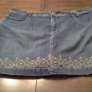 Sale!!! Gloria Vanderbilt skorts