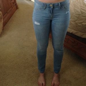 Charlotte Russe super cute day 8 jeans with rips