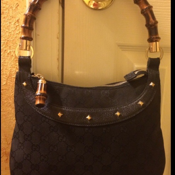Authentic Bamboo Gucci Bag trading with tmher.