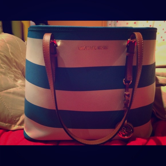 Michael kors purse reserved!