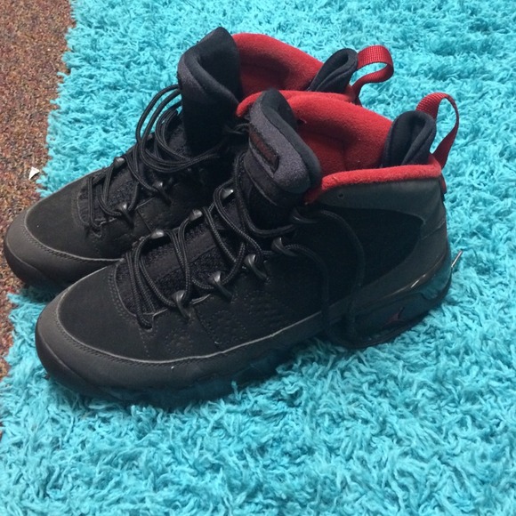 Jordan 9 size 6y - Picture 2 of 4