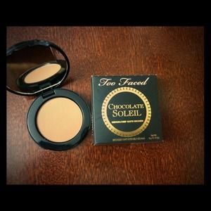 Too faced bronzer