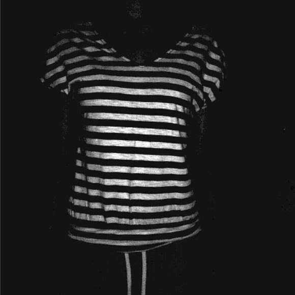 Black and white striped 'V' tshirt