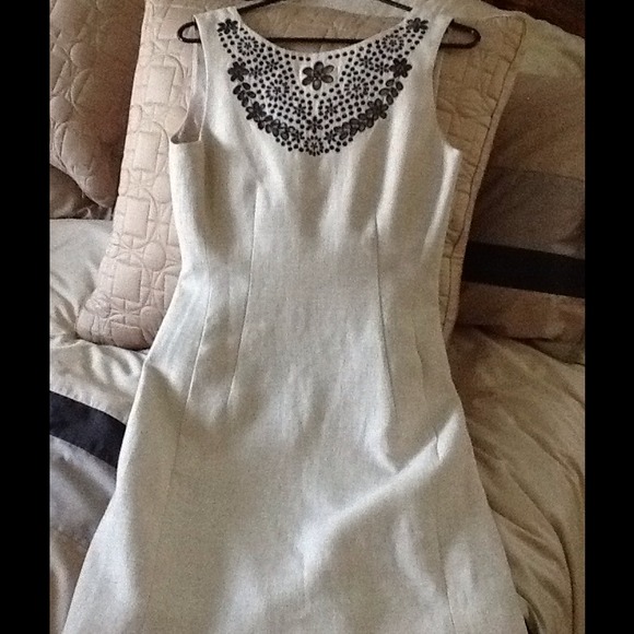 Kate Spade linen dress with hidden pockets