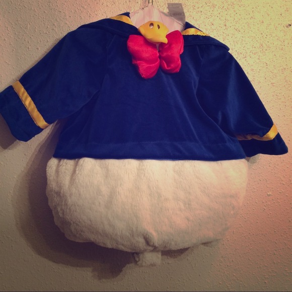 Donald duck costume, this style is hard to find
