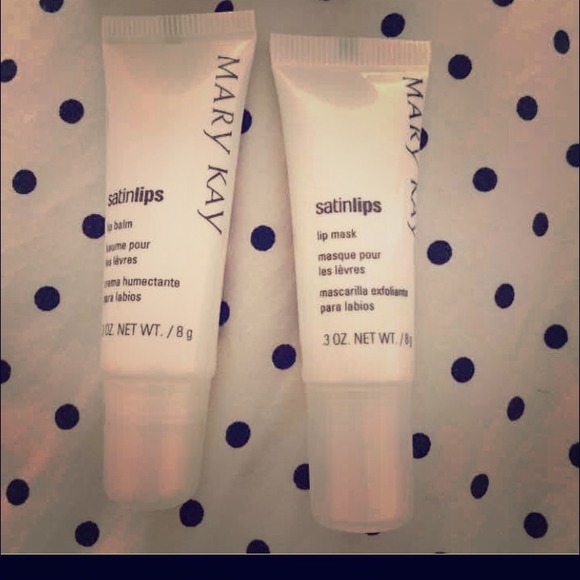 Mk satin lips set