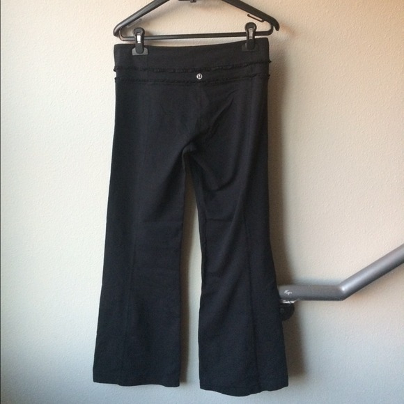 Lululemon groove pant ruffle Sz 8