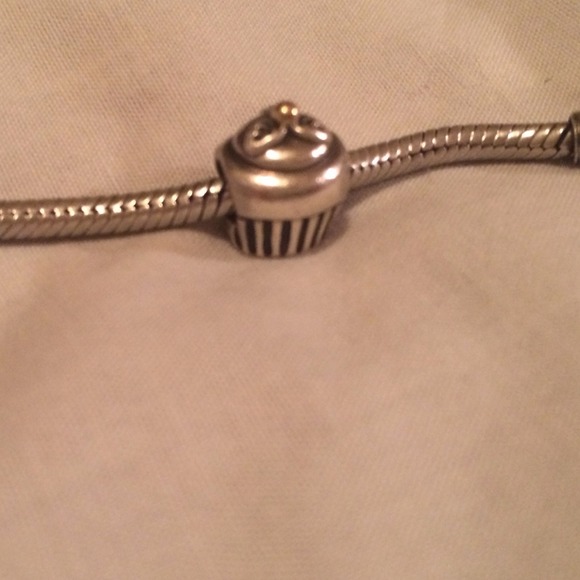 Authentic  Pandora Cupcake Charm