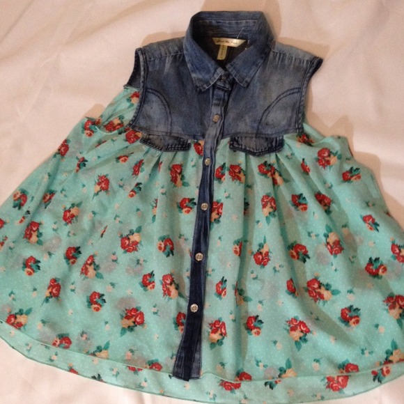 Tops - SOLD Cute denim & flowing bottom shirt Host Pick