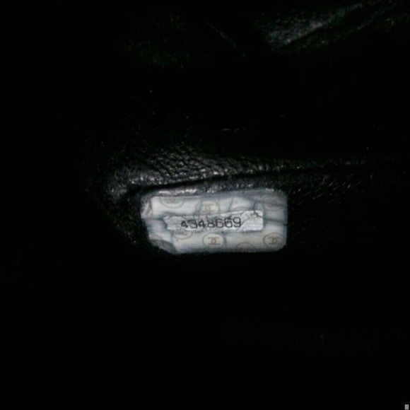 Chanel Classic Jumbo Lambskin - Picture 3 of 4