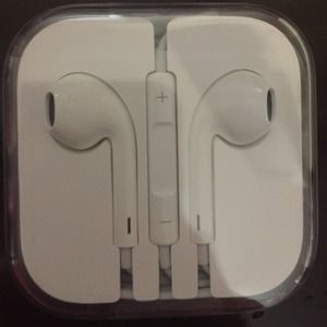Brand new IPhone ear buds!