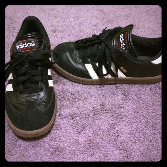 BRAND NEW Adidas Samba shoe!!!!