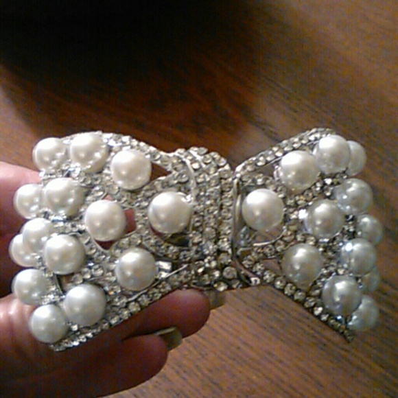 WHBM Pearl And Rhinestone Cuff Bracelet - Picture 2 of 2