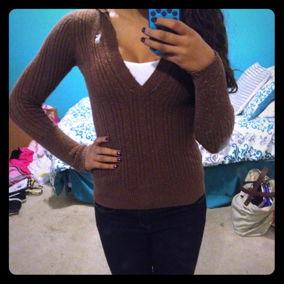 Cozy V neck Sweater 🎀