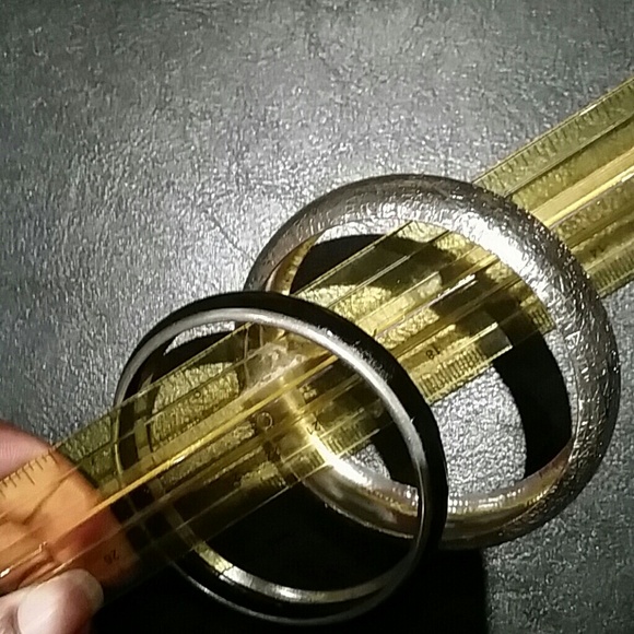 BRACELETS - Picture 2 of 3