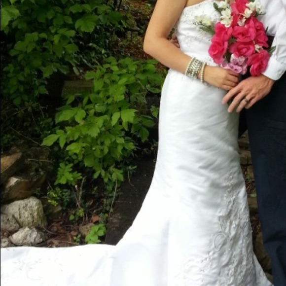 Wedding dress