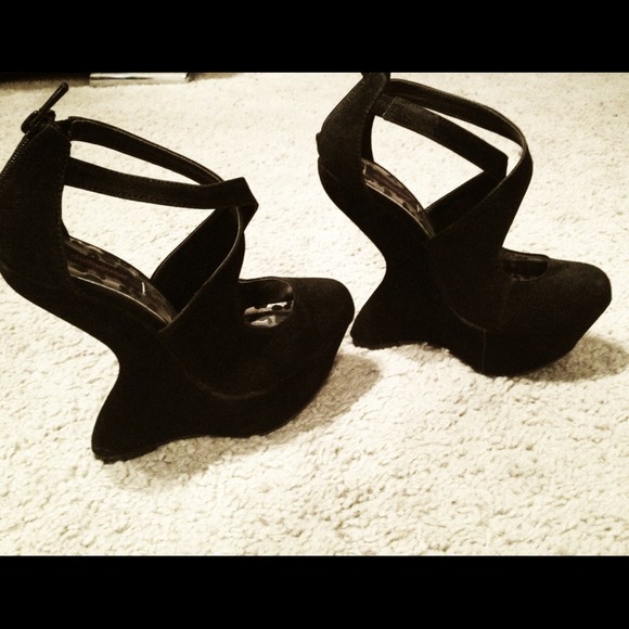Geo Abstract Suede Wedges