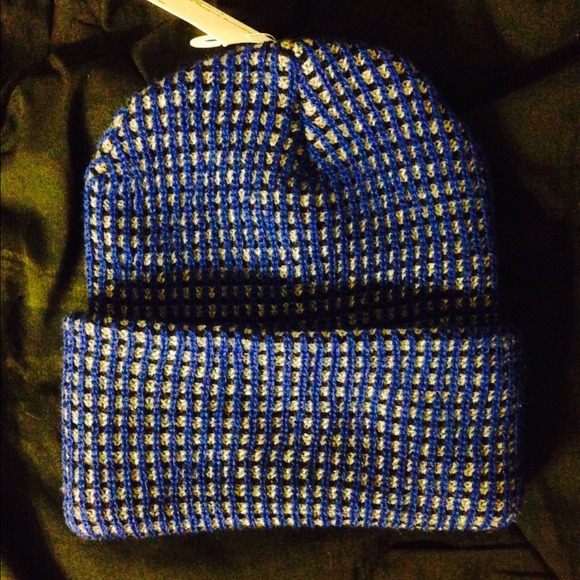 AA BEENIE new