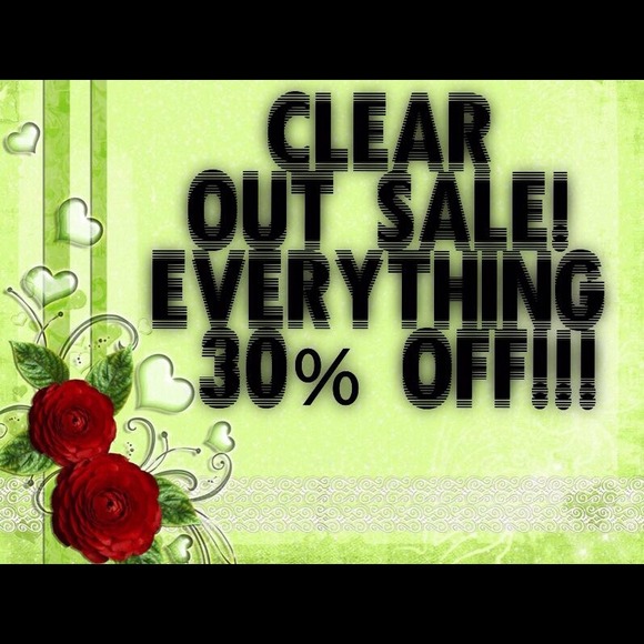 30% everything in my closet!!! - Picture 1 of 1