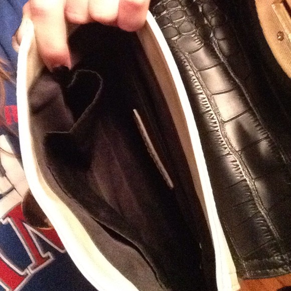 BUNDLED Forever21 cream and black satchel - Picture 4 of 4