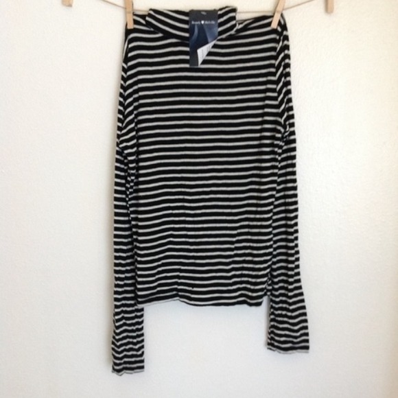 Brandy melville kendra top turtle neck