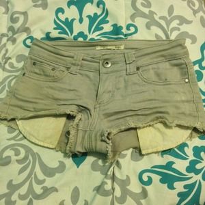 Light Grey Short Shorts👌
