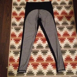 ❌Sold❌AE workout leggings