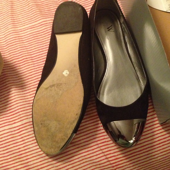 Shoes - Picture 2 of 2