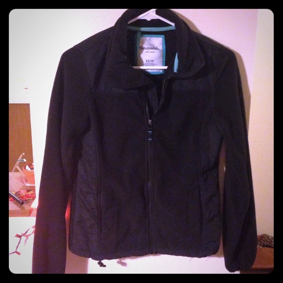 Black fleece jacket.