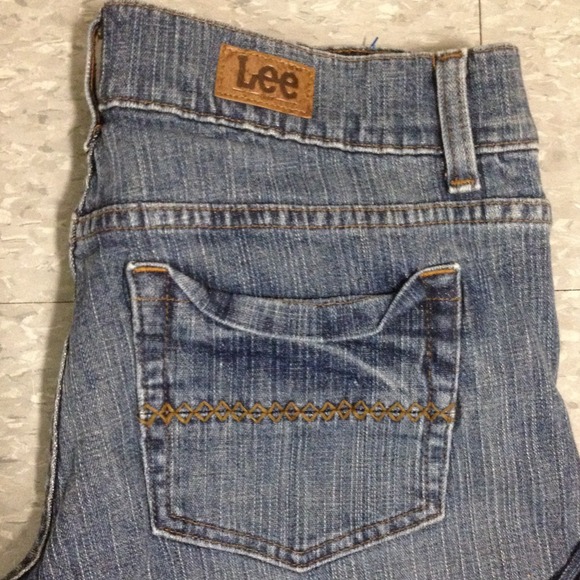 BOGO 50% Off Lee Jeans Stretch 11 M - Picture 1 of 3