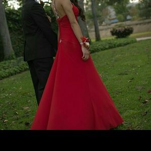 Red Prom dress