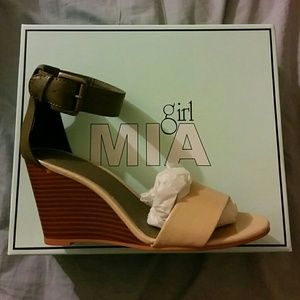Mia girl sandal