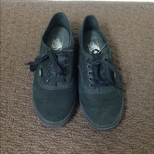 Black Vans Lo-pros